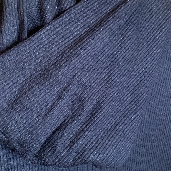 Rag & Bone black ribbed hoodie cropped bell sleeves stretch Sz M - Picture 5 of 9